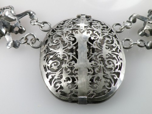 Baroque Necklace RhouenRhu e1441879287941 Absolute Perfection
