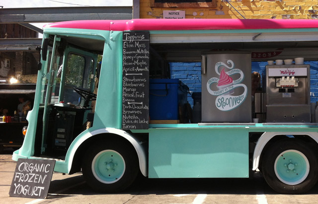 Food Truck Wedding Catering Ideas MotoYogo milkfloat frozenyoghurt 1 Absolute Perfection